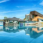 Aquacity Seasons Szálloda Poprád