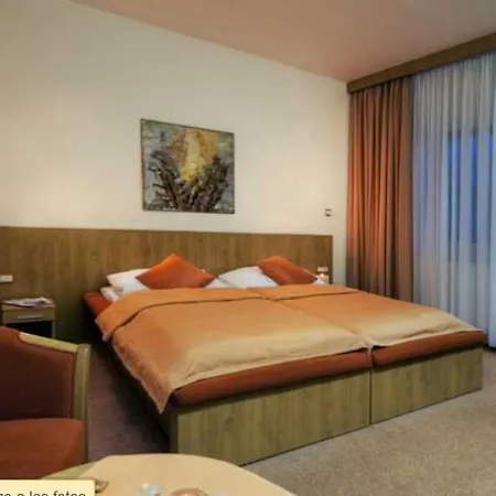 فندق Aquacity Seasons بوبراد