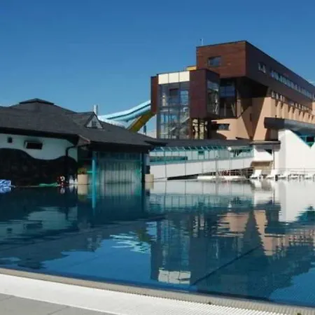 فندق Aquacity Seasons