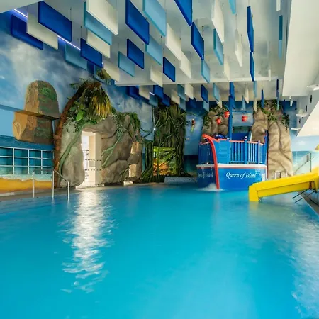 فندق Aquacity Seasons بوبراد