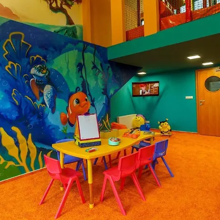 Aquacity Seasons Hotell