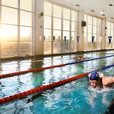 Готель Aquacity Seasons Попрад
