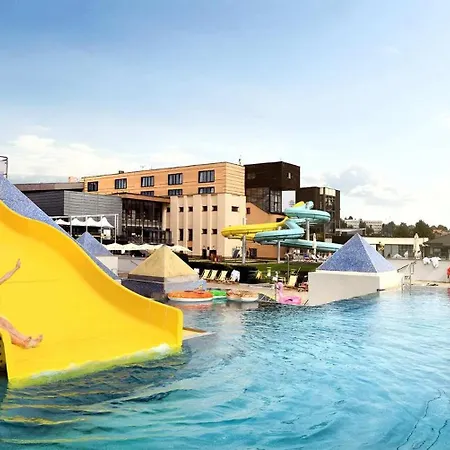 Aquacity Seasons 4* Попрад