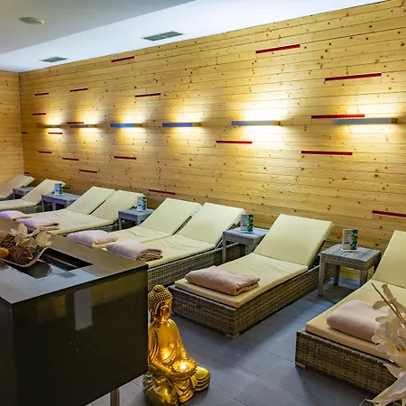 Hotel Aquacity Seasons