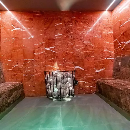 Aquacity Seasons מלון פופראד