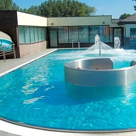 מלון Aquacity Seasons פופראד
