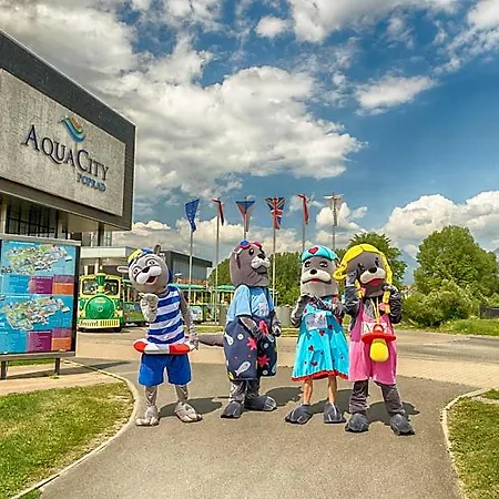 Aquacity Seasons Hotel