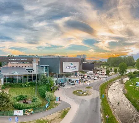 Aquacity Seasons Hotel Poprad