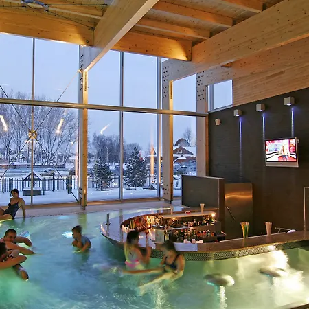 Aquacity Seasons فندق 4*