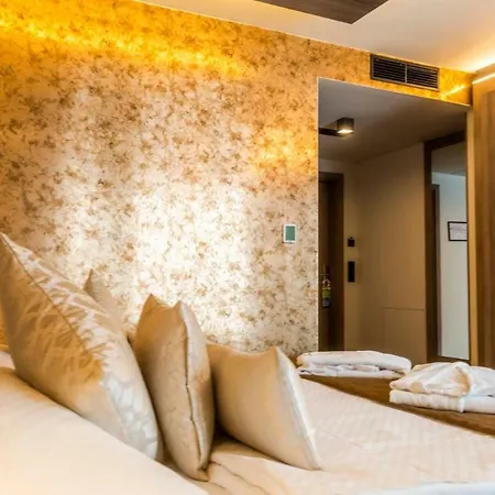 Aquacity Seasons بوبراد