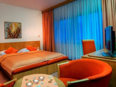 Aquacity Seasons 4* Poprad